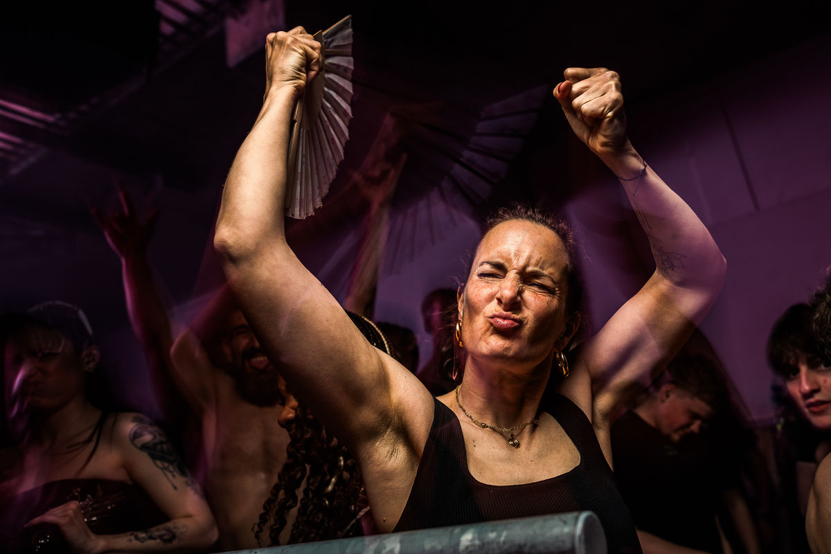 Loading... just a sec